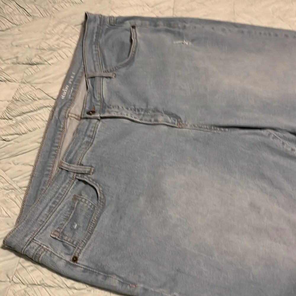 Light Wash Straight Leg Jeans w/ Destruction - Picture 2 of 9